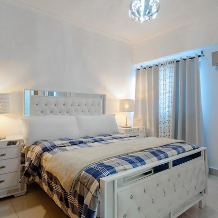 Escape Apartments, Balcony, Pool, Gym & Spa In La Julia 聖多明哥 外观 照片