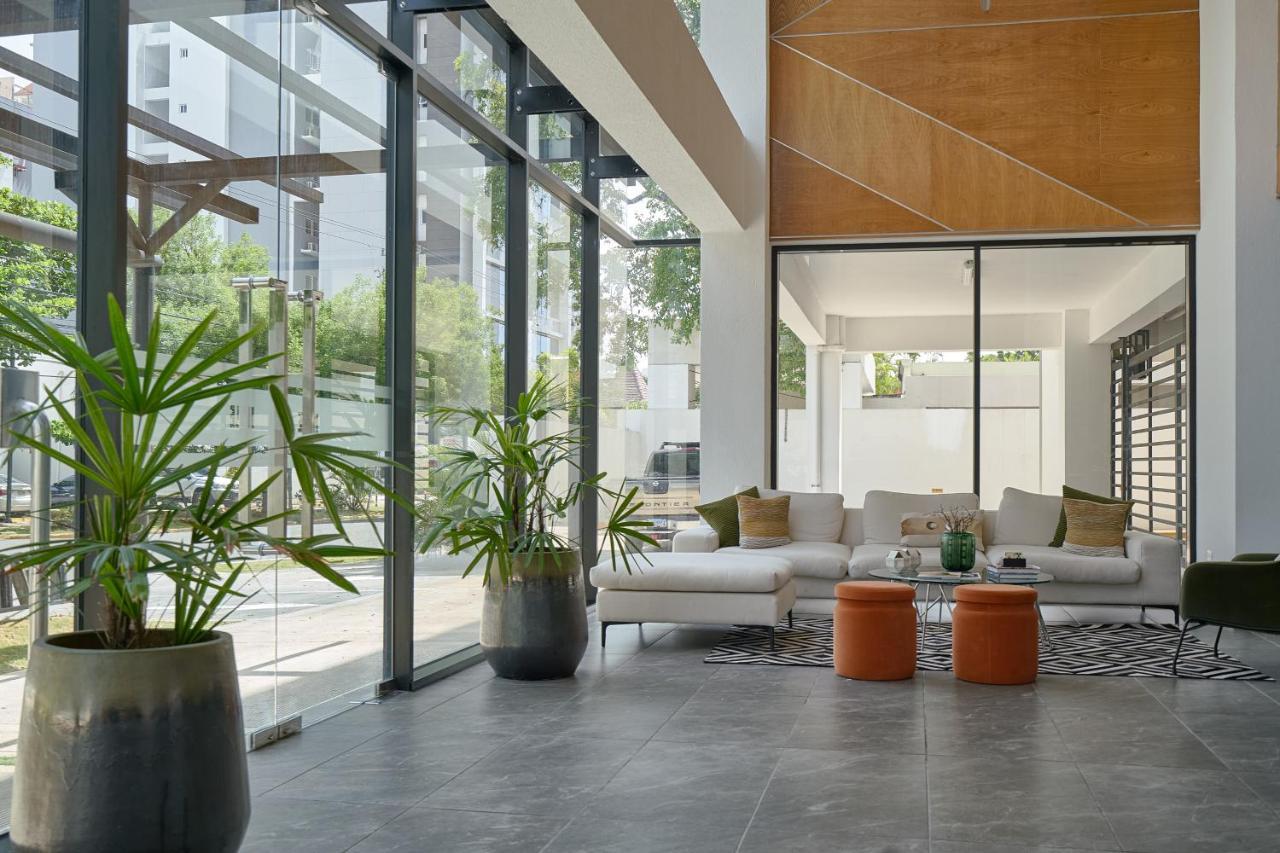 Escape Apartments, Balcony, Pool, Gym & Spa In La Julia 聖多明哥 外观 照片